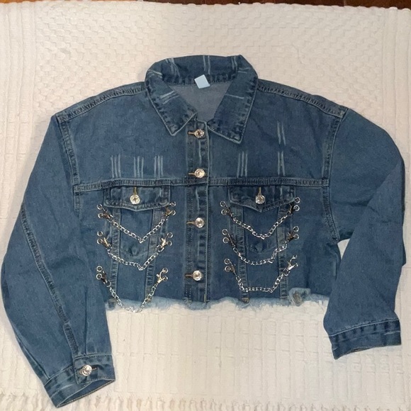 Blue jean cropped jacket with removable chains. 2 ways to wear - Picture 4 of 10